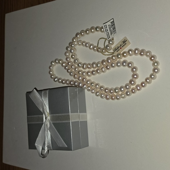 Pearl Necklace 36 Inches Long - Picture 3 of 5